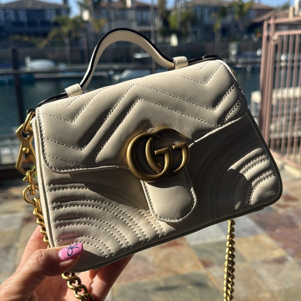 Gucci Double G Marmont Bag - Picture 5 of 17